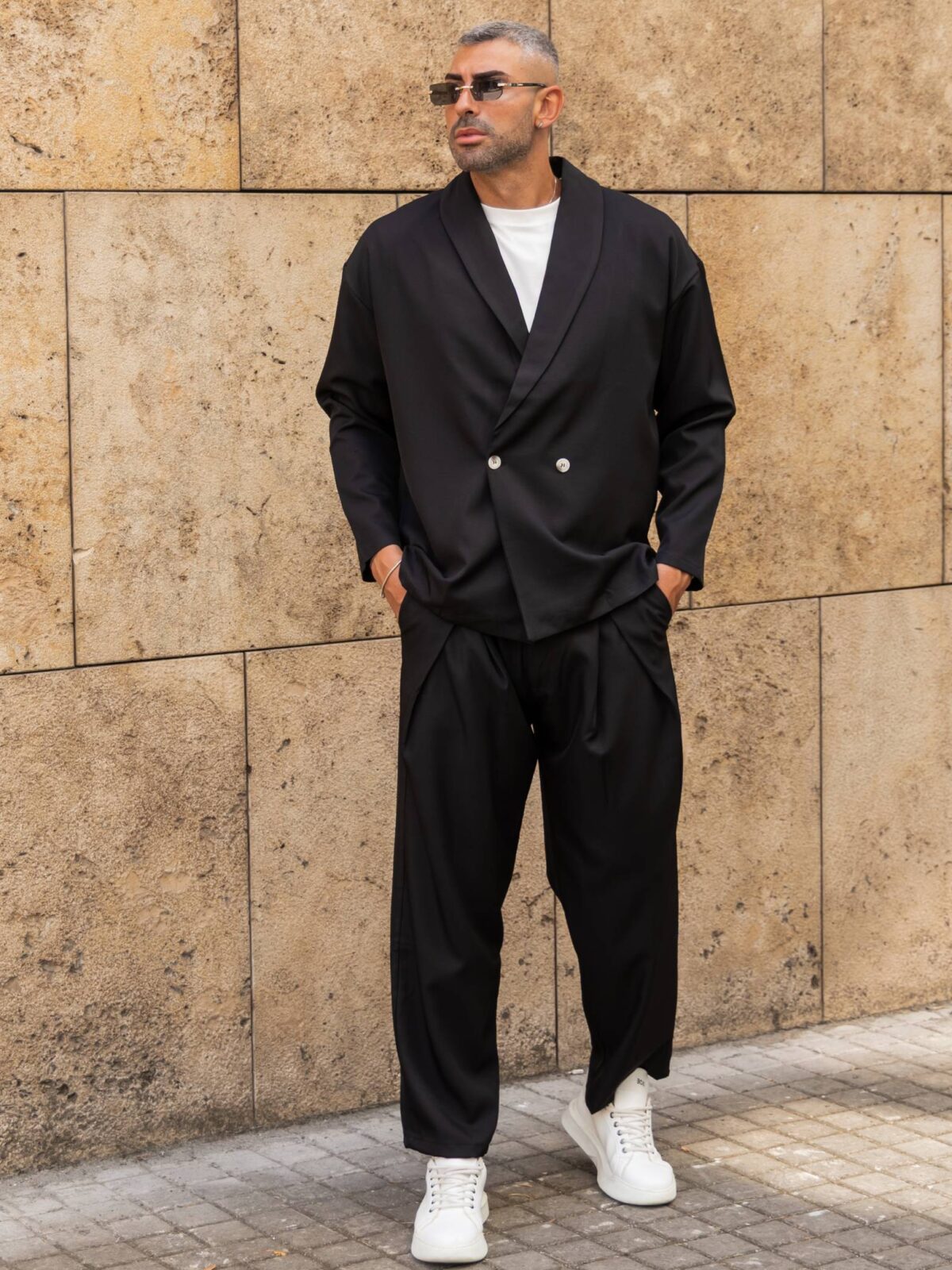 Σετ παντελόνι & σακάκι μαύρο σε oversized γραμμή