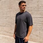 T-Shirt γκρι σε oversized γραμμή - Image 4