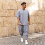 Σετ T-shirt γκρι & παντελόνι japanese σε oversized γραμμή - Image 2