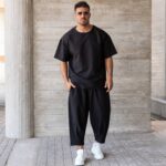 Σετ T-shirt μαύρο & παντελόνι japanese σε oversized γραμμή - Image 2