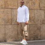 Φούτερ λευκή με κουκούλα με στάμπα σε oversized γραμμή - Image 4
