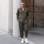 Σετ παντελόνι & πουκάμισο χακί suede σε άνετη γραμμή