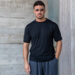 T-Shirt μαύρο σε oversized γραμμή