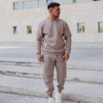 Φόρμα παντελόνι μόκα με κορδόνι σε κανονική γραμμή - Image 4