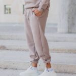 Φόρμα παντελόνι μόκα με κορδόνι σε κανονική γραμμή - Image 2