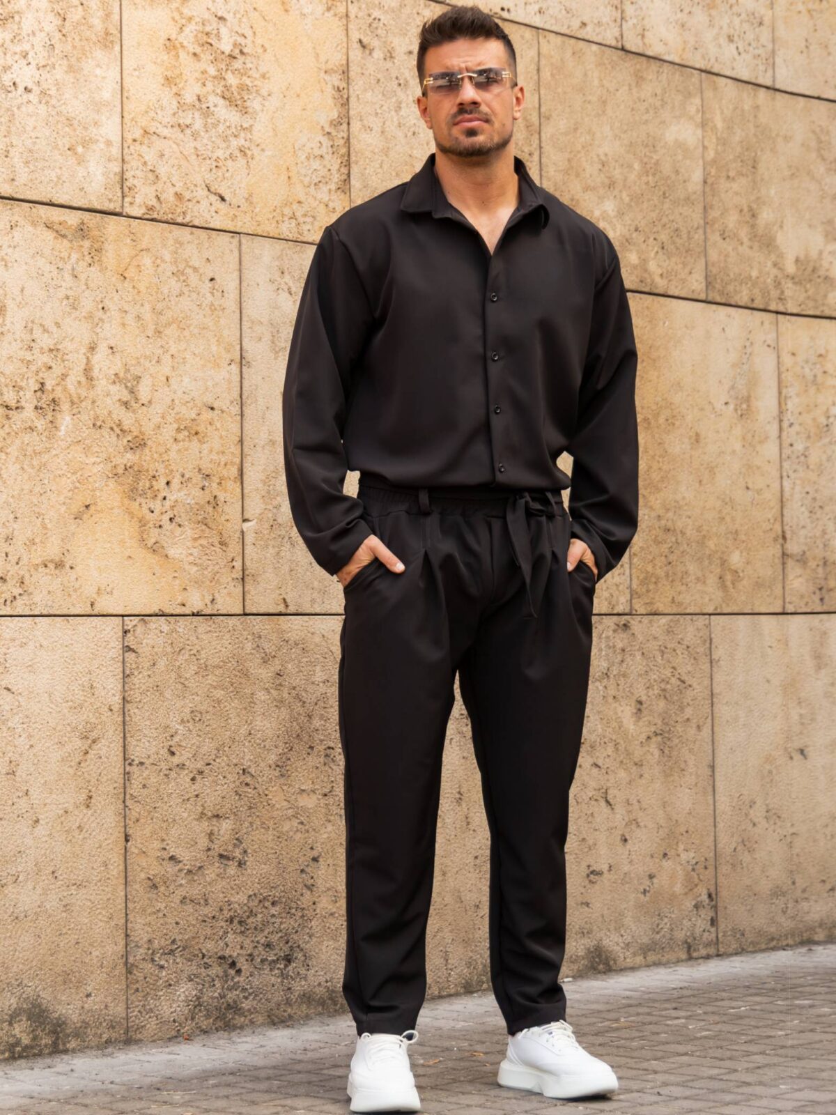 Σετ παντελόνι & πουκάμισο μαύρο σε άνετη γραμμή