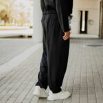 Σετ σακάκι μαύρο & παντελόνι σε άνετη γραμμή - Image 8