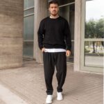 Μπλούζα πλεκτή μαύρη σε άνετη γραμμή - Image 4