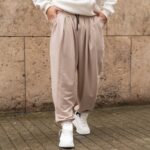 Φόρμα μπεζ σε oversized γραμμή