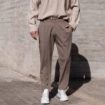 Παντελόνι καφέ σε κανονική γραμμή