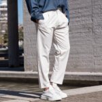 Τζιν λευκό σε άνετη γραμμή - Image 2