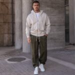 Φόρμα χακί με λάστιχο scratch σε oversized γραμμή - Image 4