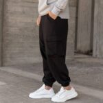 Φόρμα cargo μαύρη σε oversized γραμμή - Image 3