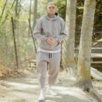 Σετ φούτερ γκρι με κουκούλα & japanese φόρμα σε oversized γραμμή - Image 2