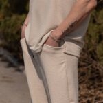 Σετ παντελόνι & T-shirt μπεζ σε oversized γραμμή - Image 5