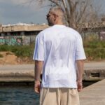 T-shirt μπλούζα λευκή σε oversized γραμμή - Image 2