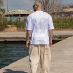 Σετ λευκό T-shirt & μπεζ  japaneese baggy φόρμα σε oversized γραμμή - Image 4