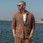 Set πουκάμισο με βερμούδα κεραμιδί σε άνετη γραμμή - Image 2