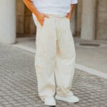 Παντελόνι baggy cream σε oversized γραμμή - Image 3