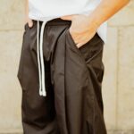 Παντελόνι baggy μαύρο σε oversized γραμμή - Image 4