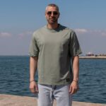 T-shirt μπλούζα φυστικί σε άνετη γραμμή - Image 2