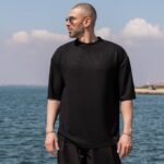 T-shirt μπλούζα μαύρη σε oversized γραμμή - Image 2