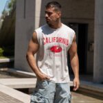 T-shirt αμάνικο λευκό σε oversized γραμμή - Image 3