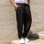 Παντελόνι μαύρο σε oversized γραμμή