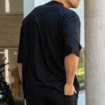 T-shirt μαύρο σε oversized γραμμή - Image 4