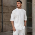 Set T-shirt με βερμούδα λευκή  σε oversized γραμμή - Image 4