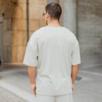 T-shirt μπεζ σε oversized γραμμή - Image 3