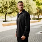 Σετ μαύρο πουκάμισο & παντελόνι σε άνετη γραμμή - Image 4