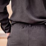 Σετ πουκάμισο & παντελόνι μαύρο σε άνετη γραμμή - Image 10