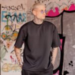 T-shirt μπλούζα μαύρη σε oversized γραμμή
