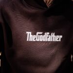 Φούτερ godfather μαύρο με κουκούλα σε oversized γραμμή - Image 3