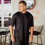 T-shirt μπλούζα μαύρη σε oversized γραμμή - Image 3