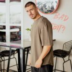 T-shirt μπλούζα χακί σε oversized γραμμή - Image 5